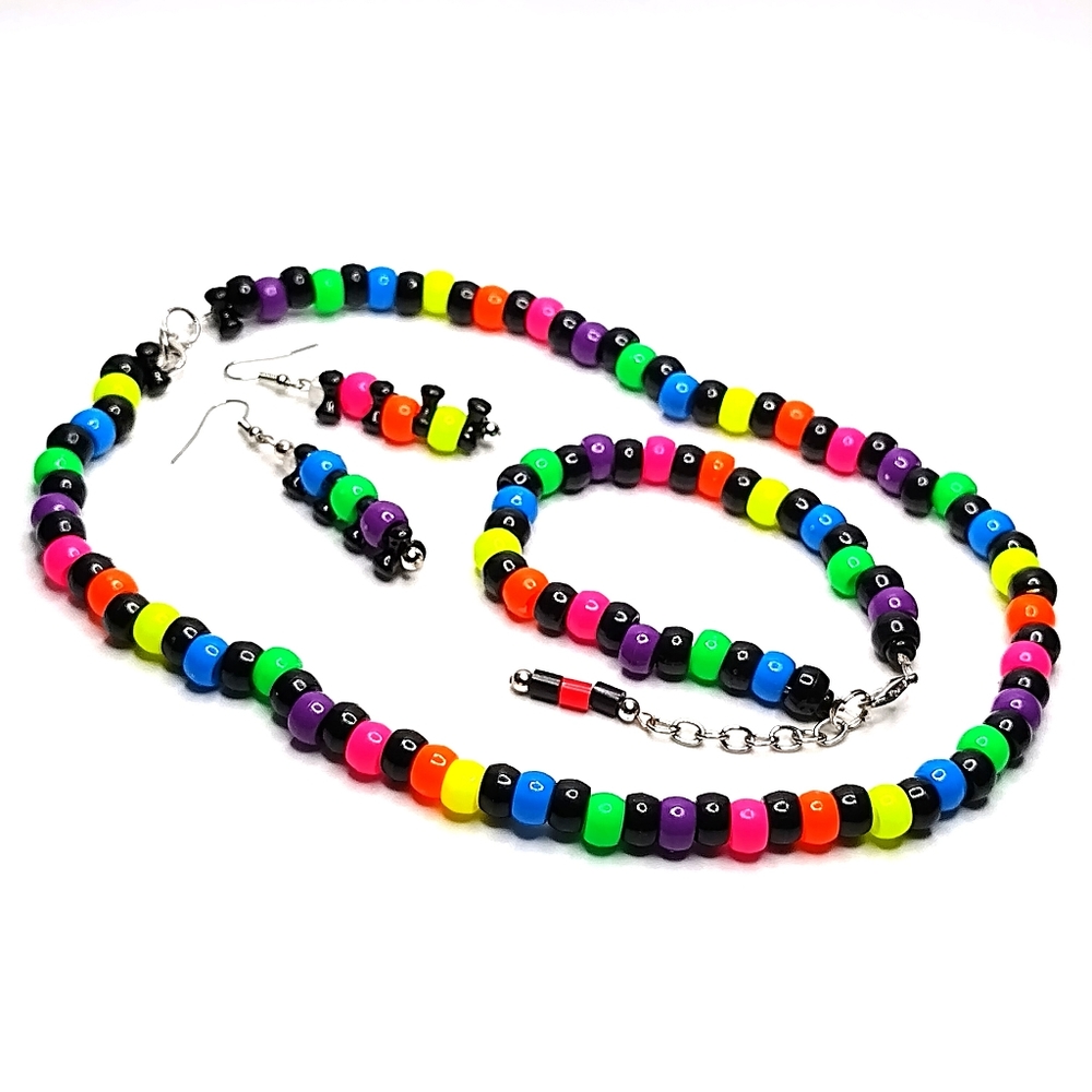 GLOW NECKLACE - Picture 13 of 16